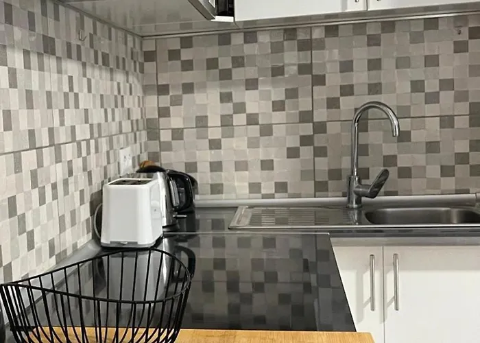 Urban Zen Con Terraza Y Jacuzzi Apartamento *