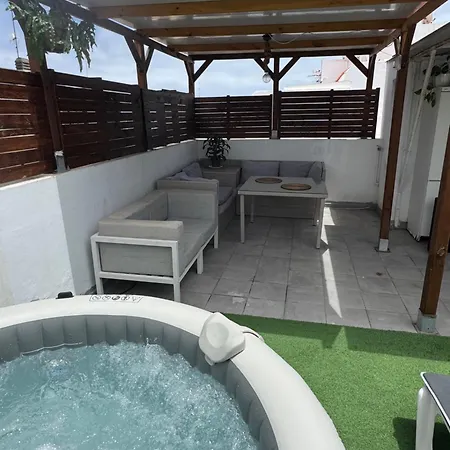 Urban Zen Con Terraza Y Jacuzzi *